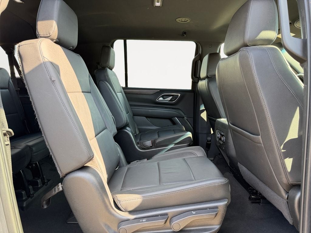 2022 Chevrolet Suburban LT