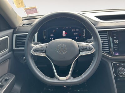 2022 Volkswagen Atlas 3.6L V6 SE w/Technology