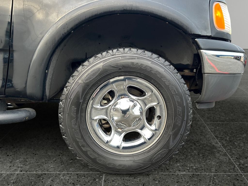 1999 Ford F-150 XLT
