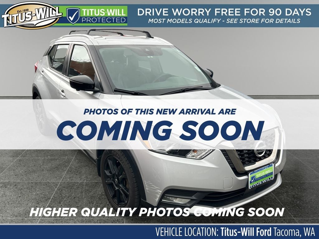 2020 Nissan Kicks SR