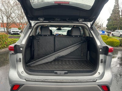 2022 Toyota Highlander Platinum