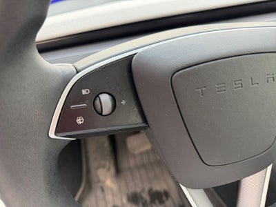 2026 Tesla Model Y Base