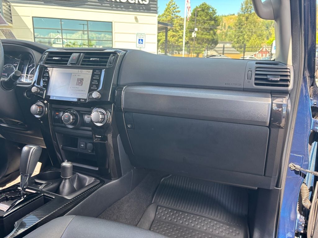 2020 Toyota 4Runner Venture