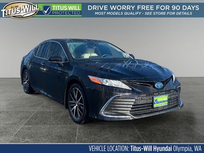 2022 Toyota Camry Hybrid XLE