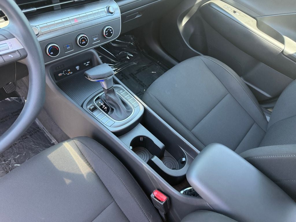2025 Hyundai Kona SE