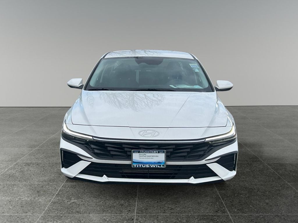 2025 Hyundai Elantra SE