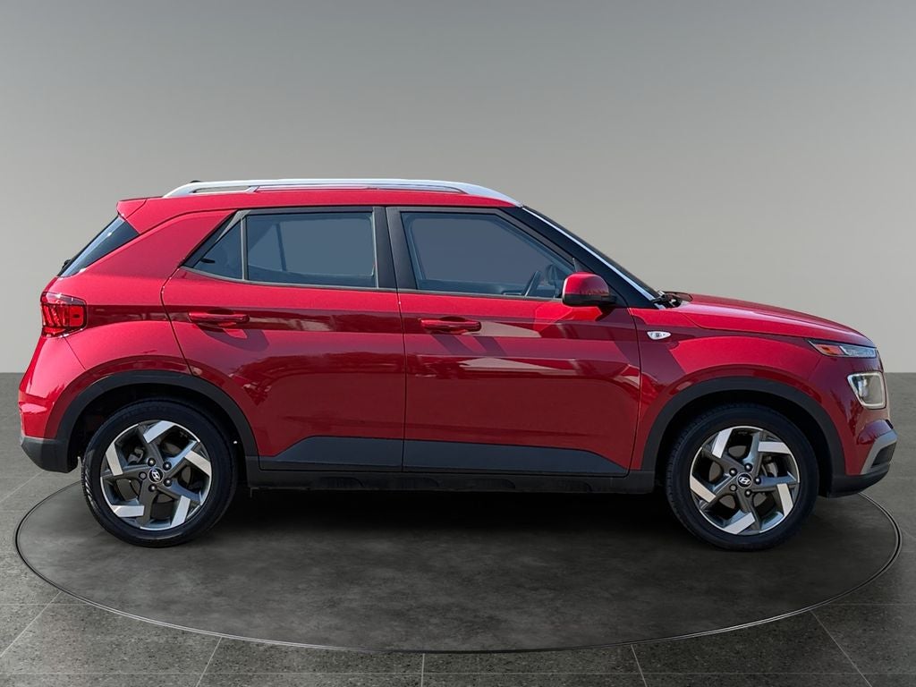 2022 Hyundai Venue SEL