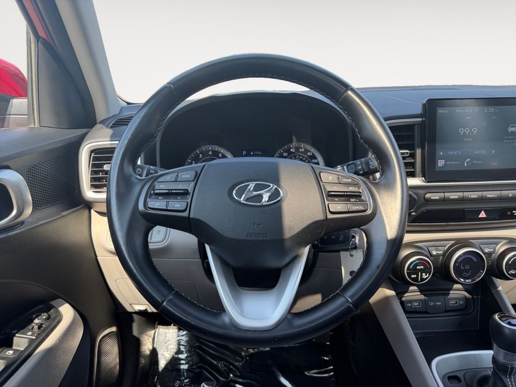 2022 Hyundai Venue SEL