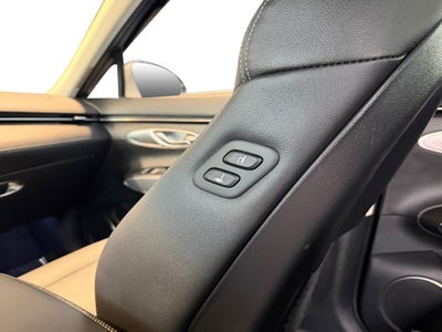 2022 Genesis GV70 2.5T