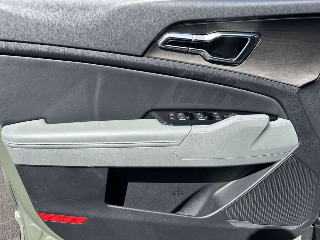 2025 Kia Sportage Plug-In Hybrid X-Line