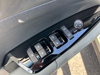 2025 Kia Sportage Plug-In Hybrid X-Line