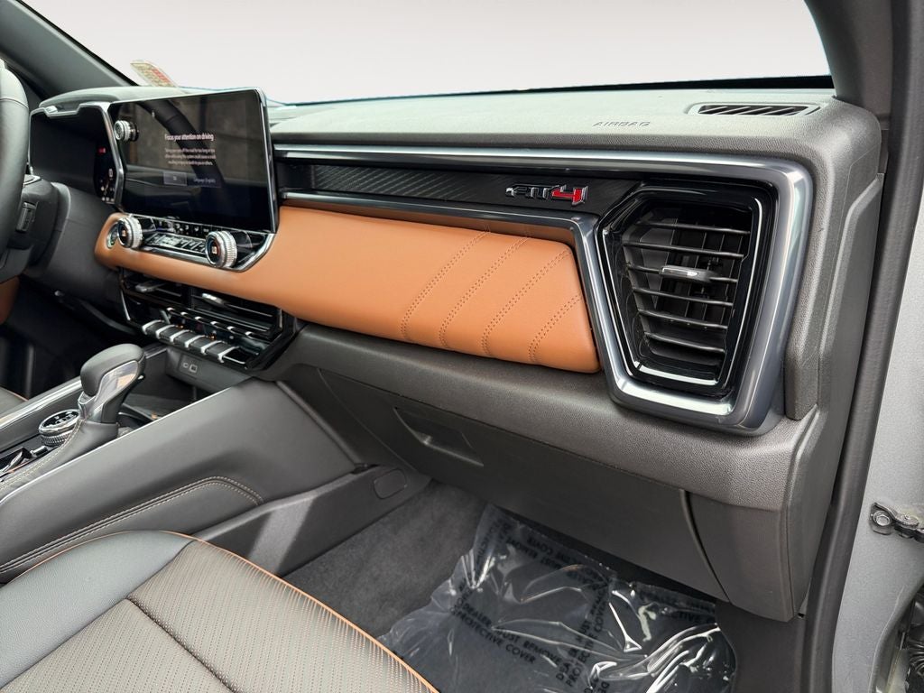 2025 GMC Canyon AT4