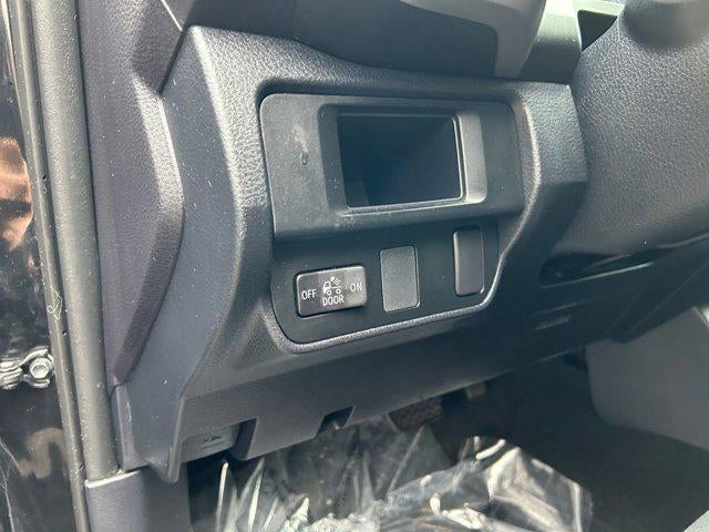 2017 Toyota TACOMA SR5 SR5