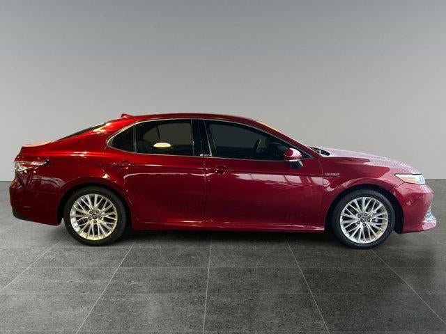 2020 Toyota CAMRY HYBRID XLE 1 Owner Local Trade In