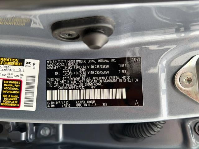 2023 Toyota Highlander Hybrid Platinum