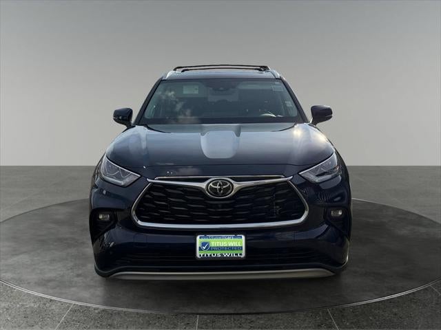 2022 Toyota Highlander Platinum