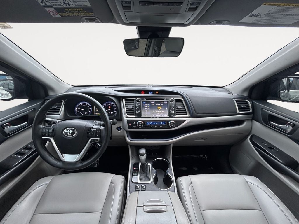 2019 Toyota HIGHLANDER XLE