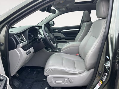 2019 Toyota HIGHLANDER XLE
