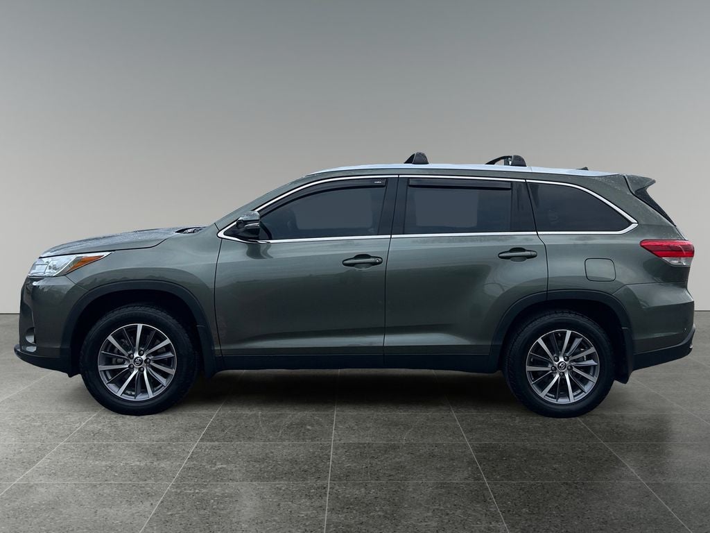 2019 Toyota HIGHLANDER XLE