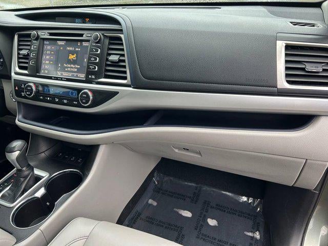 2019 Toyota HIGHLANDER XLE