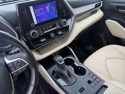 2023 Toyota Highlander Hybrid XLE
