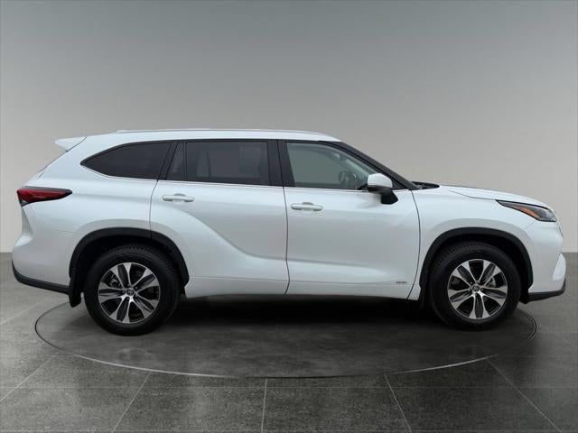 2023 Toyota Highlander Hybrid XLE