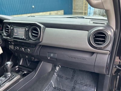 2018 Toyota TACOMA SR5 SR5 V6