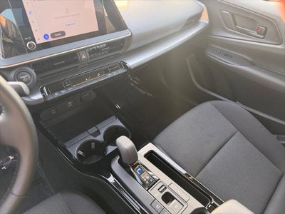 2025 Toyota Prius LE