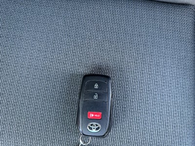 2025 Toyota Prius LE