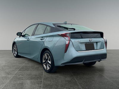 2016 Toyota Prius Three Touring