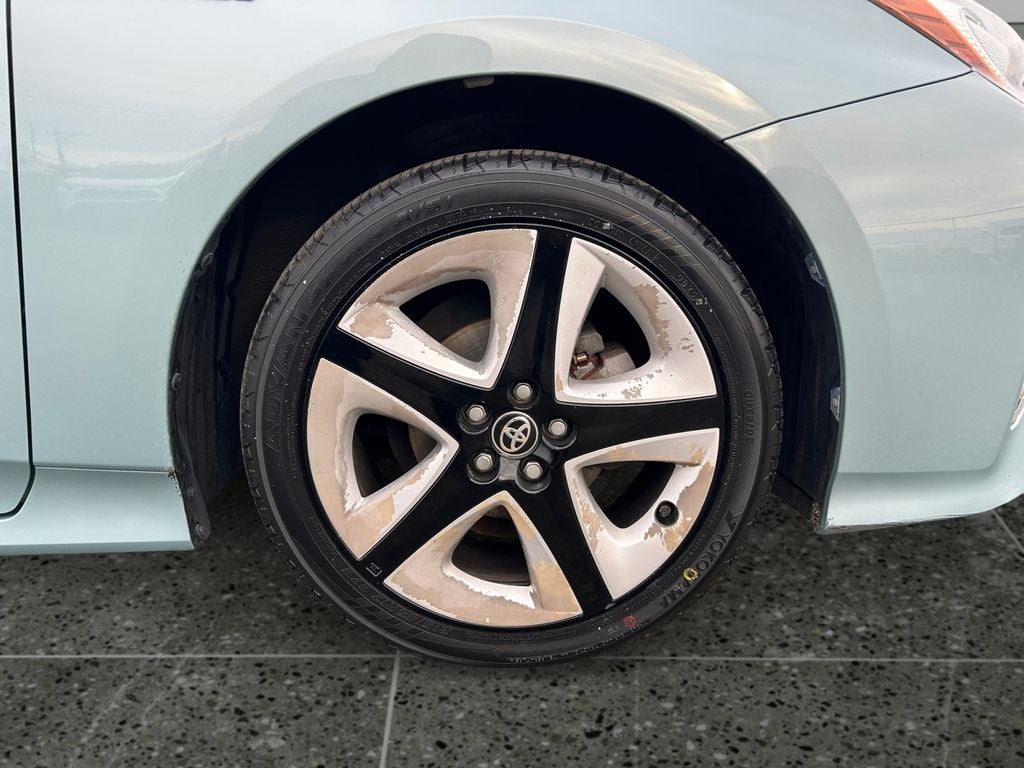 2016 Toyota Prius Three Touring