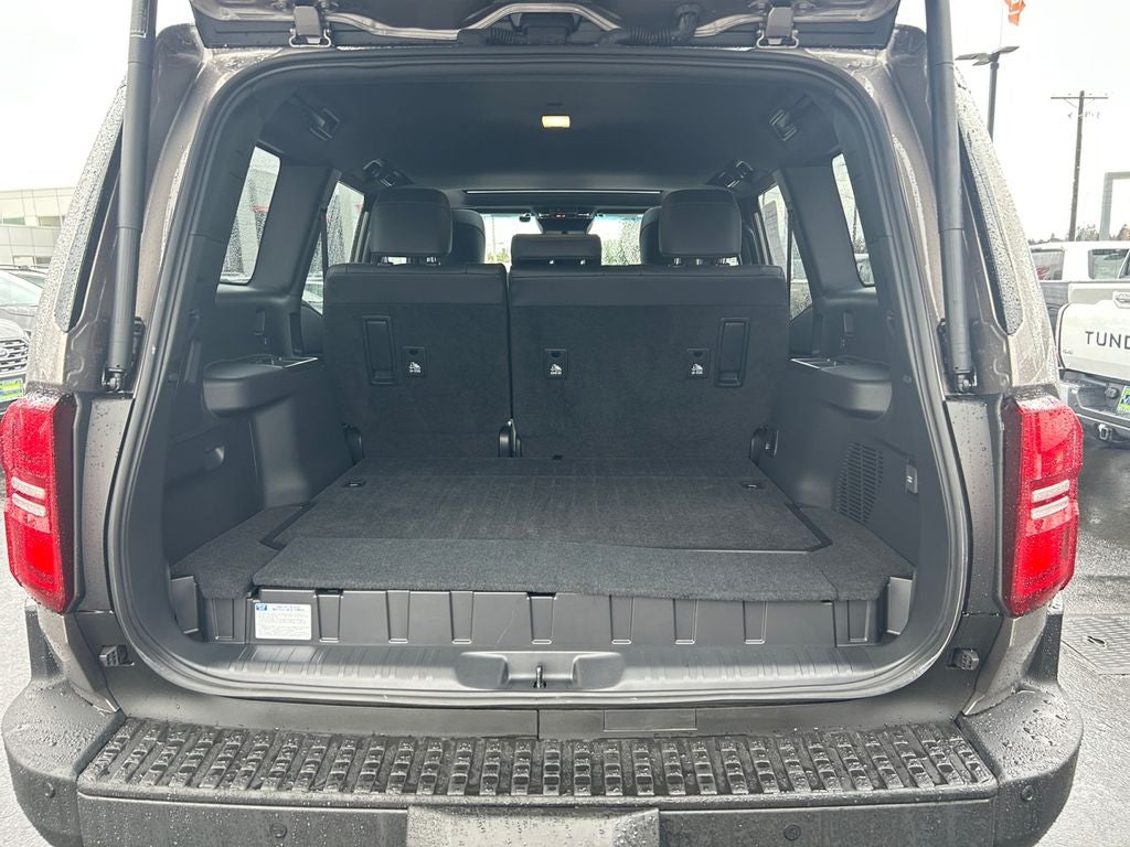 2025 Toyota Land Cruiser PREMIUM