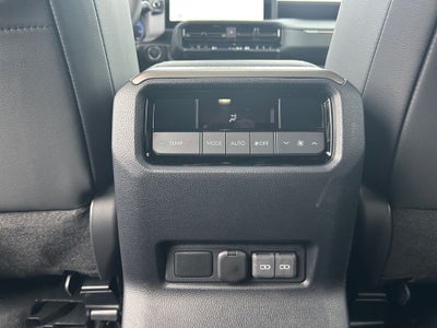 2025 Toyota Land Cruiser PREMIUM