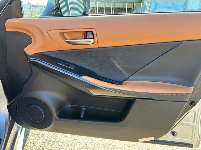 2023 Lexus IS 300 300