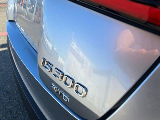 2023 Lexus IS 300 300