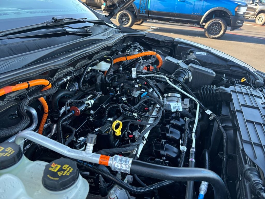 2021 Ford Escape Hybrid Titanium