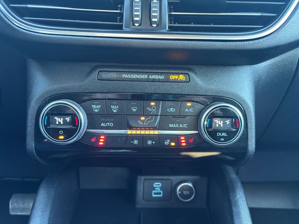 2021 Ford Escape Hybrid Titanium