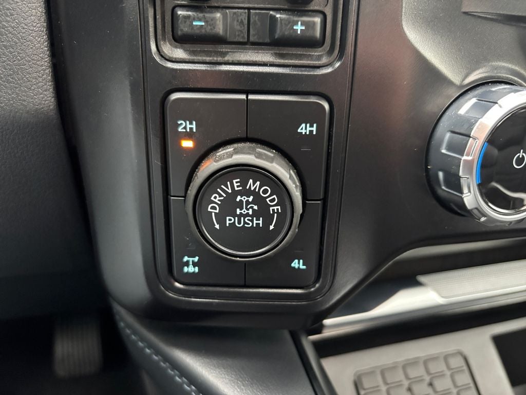 2025 Ford F-350SD Platinum