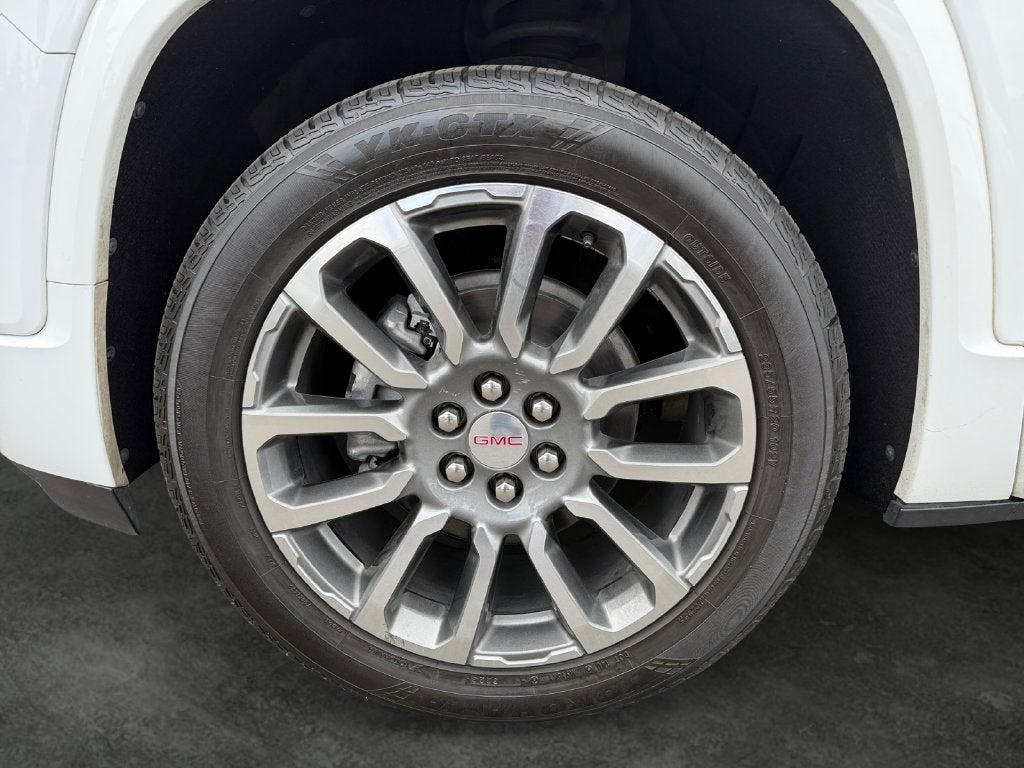 2022 GMC Acadia Denali