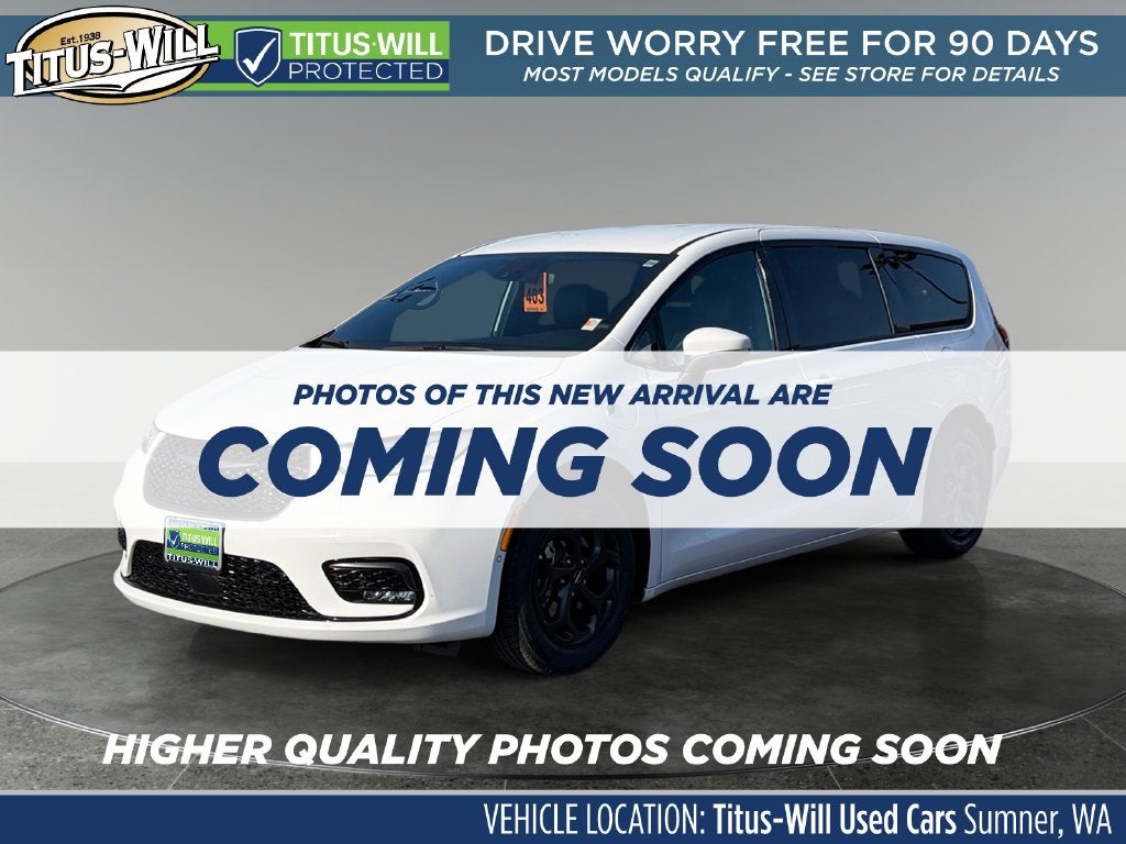 2023 Chrysler Pacifica Hybrid Touring L