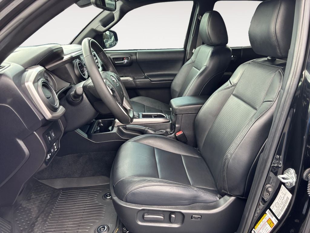 2022 Toyota Tacoma Limited V6