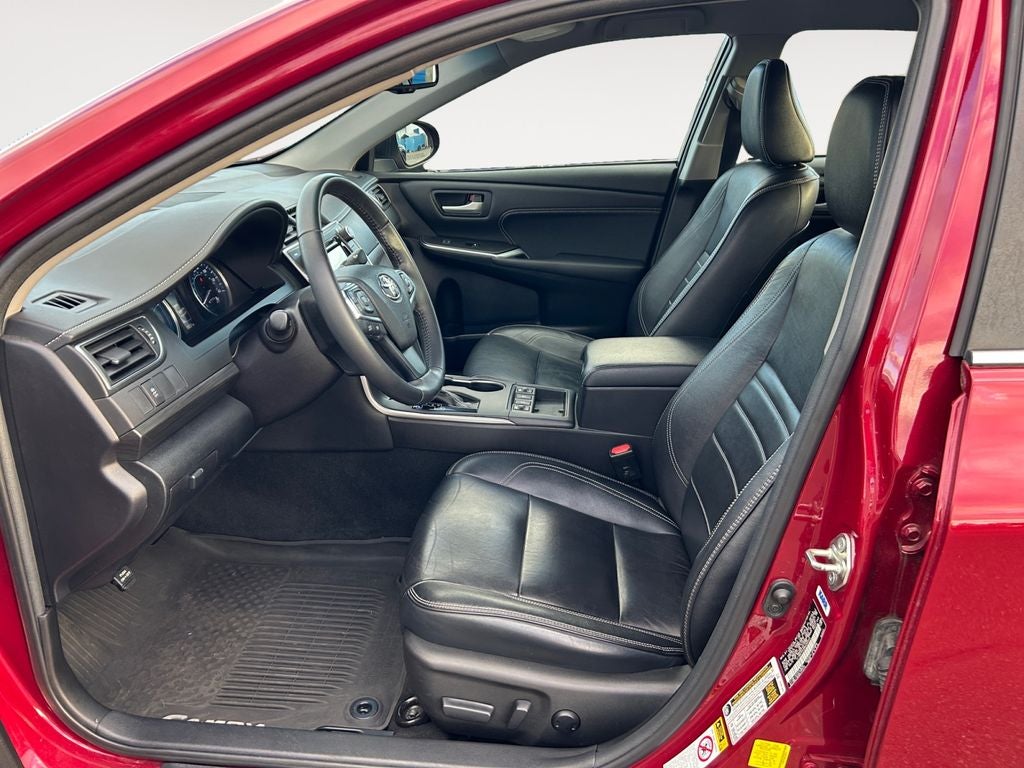 2017 Toyota Camry Hybrid XLE