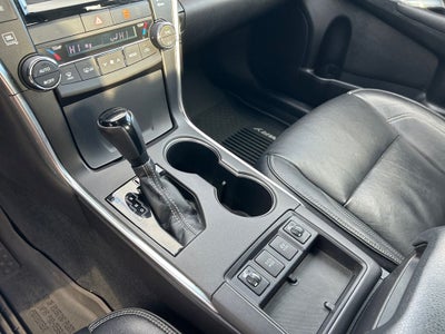 2017 Toyota Camry Hybrid XLE