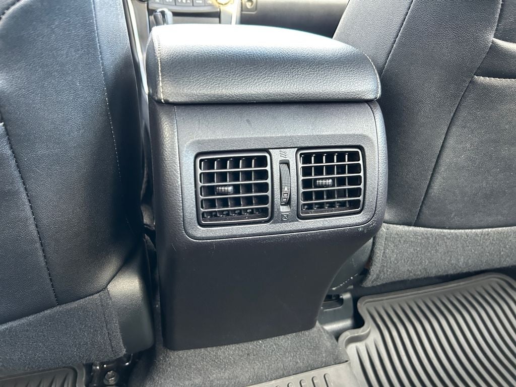 2017 Toyota Camry Hybrid XLE