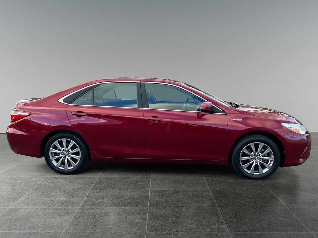 2017 Toyota Camry Hybrid XLE