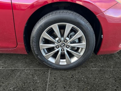 2017 Toyota Camry Hybrid XLE