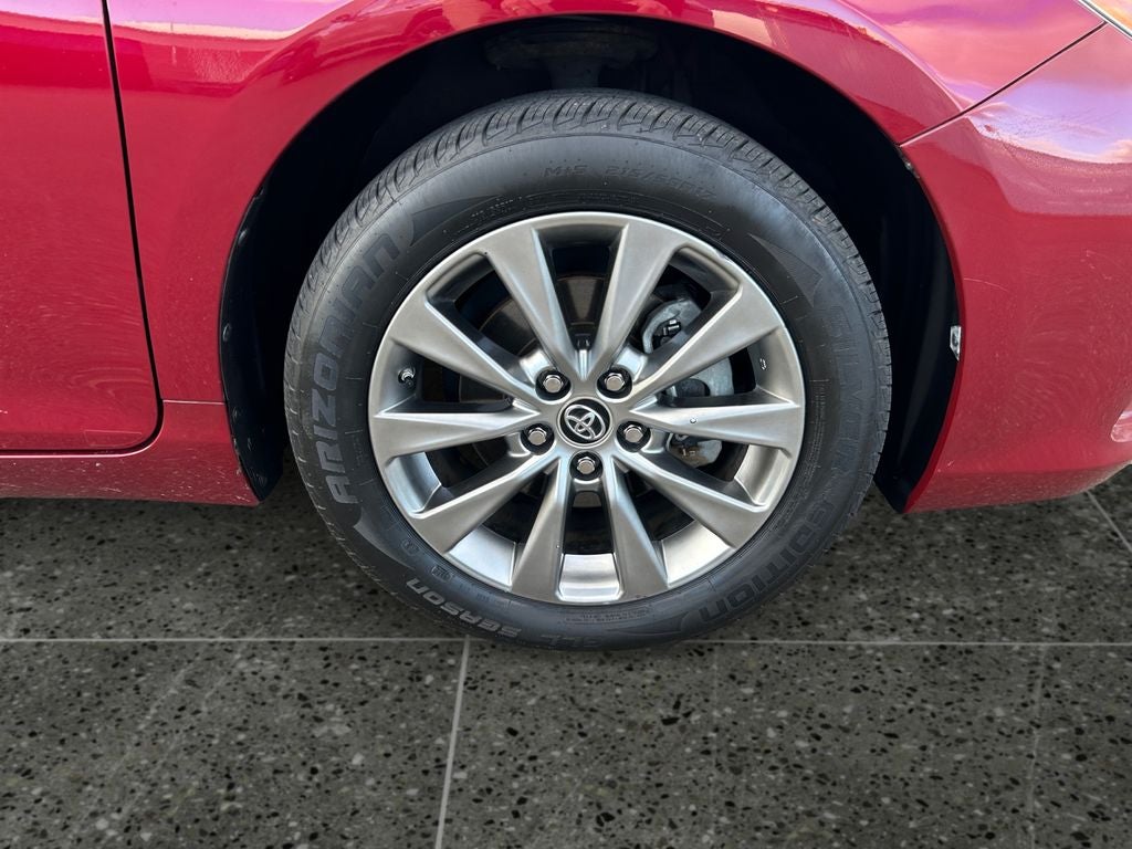 2017 Toyota Camry Hybrid XLE