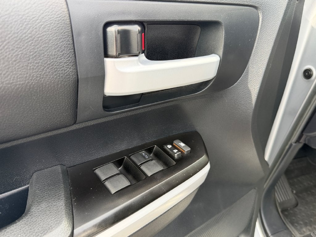 2018 Toyota Tundra SR5