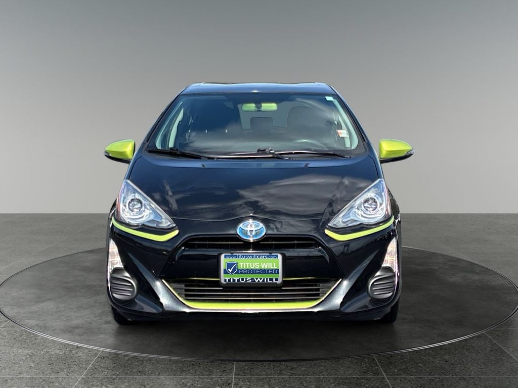2016 Toyota Prius c Persona Series